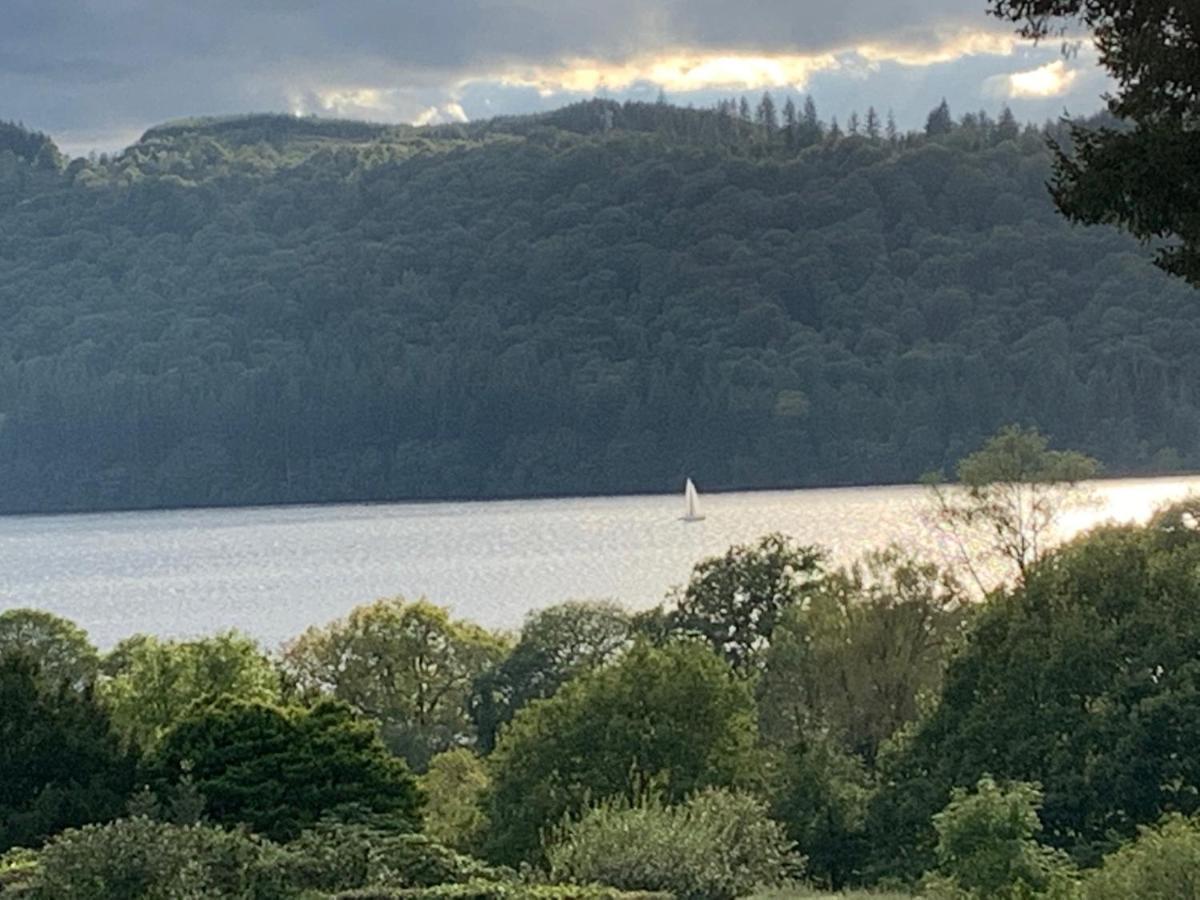 The Lady Of The Lake Windermere Apartment Bagian luar foto